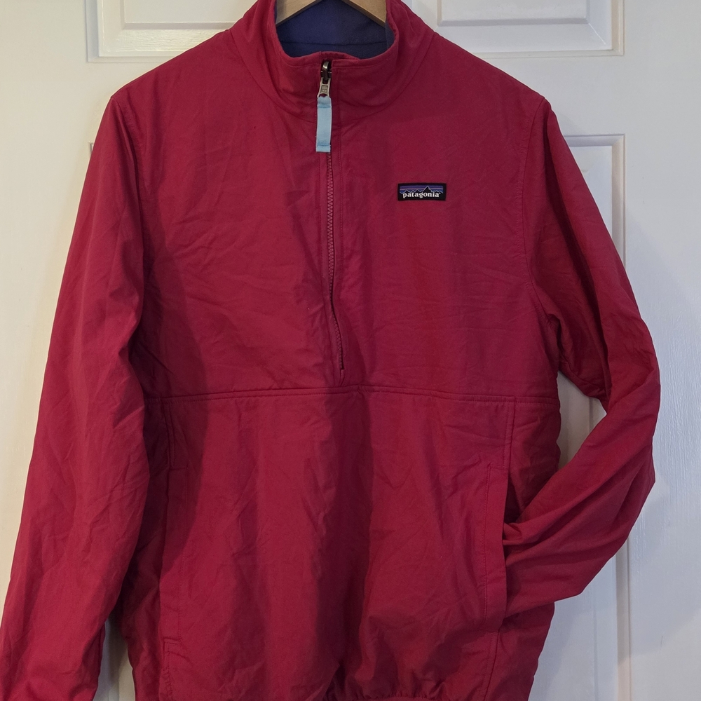Patagonia Reversible Half-Zip Pullover in Purple & Pink Small